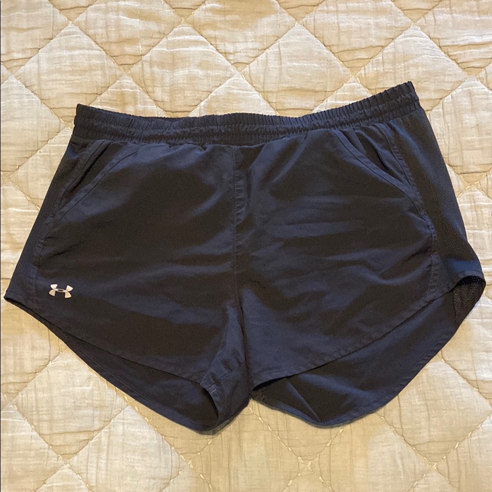 Under Armour Black Athletic Shorts Lightweight Design